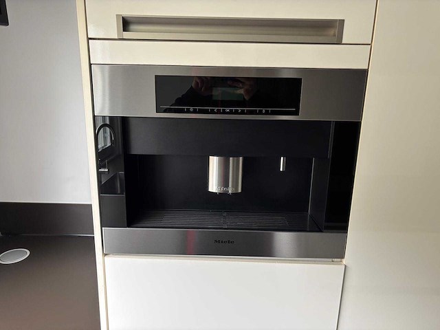 Keuken met apparatuur - afbeelding 11 van  29