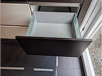 Keuken met apparatuur - afbeelding 18 van  28