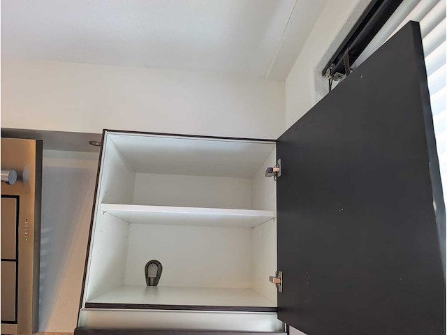 Keuken met apparatuur - afbeelding 20 van  28