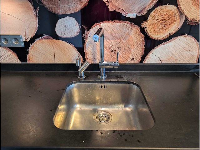 Keuken met apparatuur - afbeelding 27 van  28