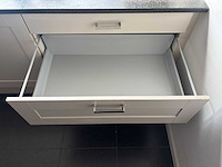 Keuken met apparatuur - afbeelding 19 van  27