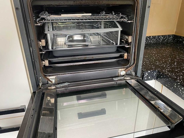 Keuken met apparatuur - afbeelding 10 van  35