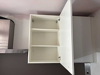 Keuken met apparatuur - afbeelding 10 van  19
