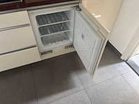 Keuken met apparatuur - afbeelding 15 van  28