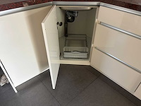 Keuken met apparatuur - afbeelding 5 van  28