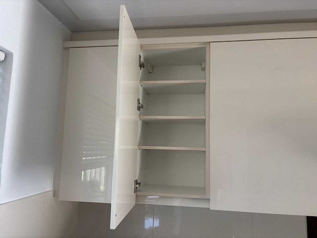 Keuken met apparatuur - afbeelding 8 van  28