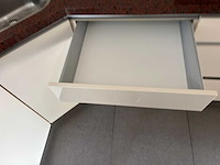 Keuken met apparatuur - afbeelding 9 van  28