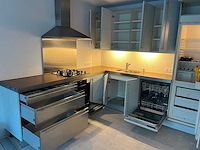 Keuken met apparatuur - afbeelding 12 van  15