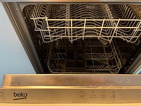 Keuken met apparatuur - afbeelding 13 van  15