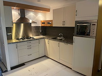 Keuken met apparatuur - afbeelding 1 van  21