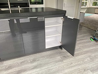 Keuken met apparatuur - afbeelding 19 van  27