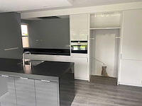 Keuken met apparatuur - afbeelding 2 van  23