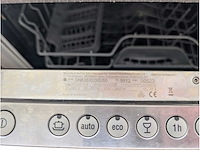 Keuken met apparatuur - afbeelding 13 van  34