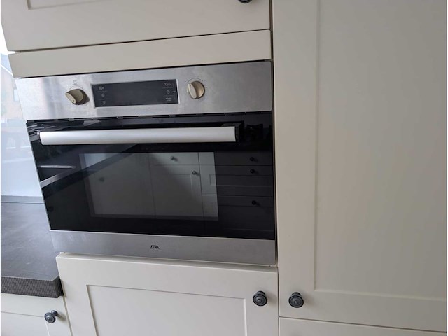 Keuken met apparatuur - afbeelding 18 van  34