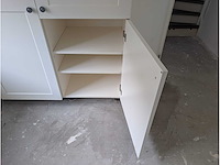 Keuken met apparatuur - afbeelding 23 van  24