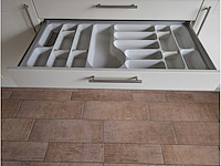Keuken met apparatuur - afbeelding 7 van  27