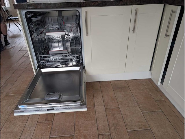 Keuken met apparatuur - afbeelding 21 van  27