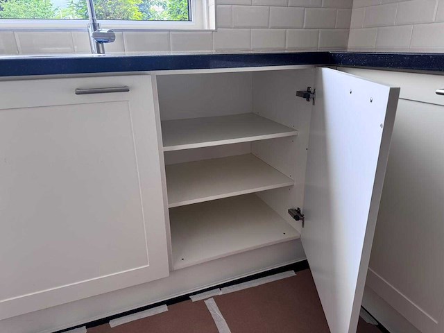 Keuken met apparatuur - afbeelding 20 van  28
