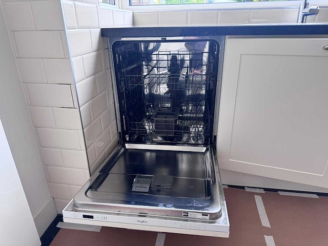 Keuken met apparatuur - afbeelding 26 van  28