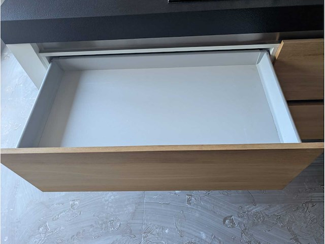 Keuken met apparatuur - afbeelding 20 van  38