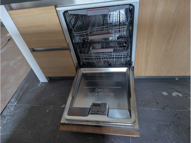 Keuken met apparatuur - afbeelding 7 van  38