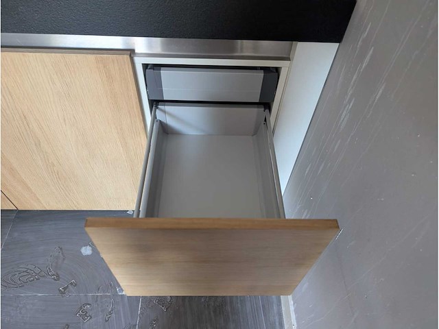Keuken met apparatuur - afbeelding 8 van  38