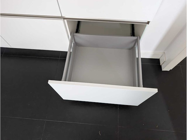 Keuken met apparatuur - afbeelding 18 van  56