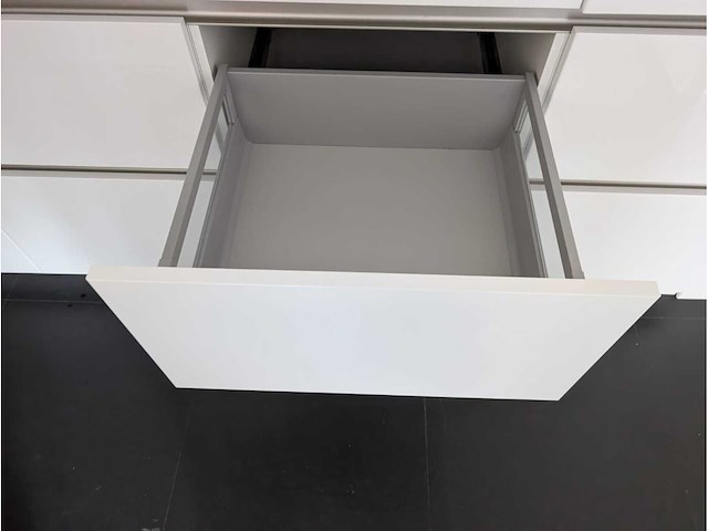Keuken met apparatuur - afbeelding 26 van  56