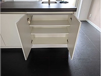 Keuken met apparatuur - afbeelding 45 van  56