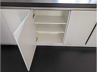 Keuken met apparatuur - afbeelding 54 van  56