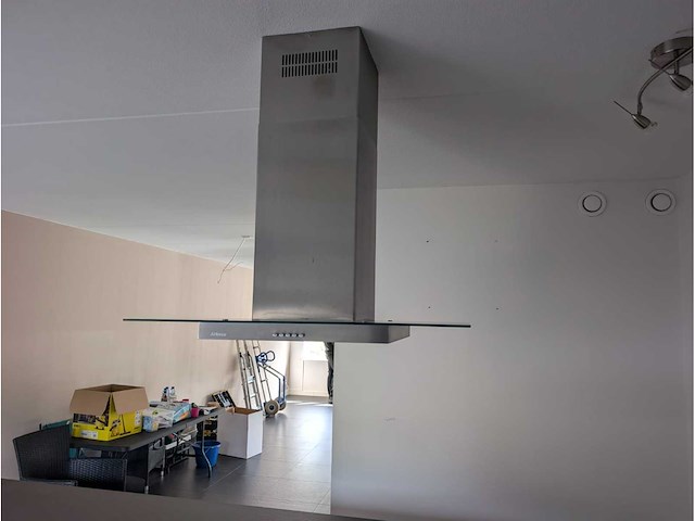 Keuken met apparatuur - afbeelding 56 van  56
