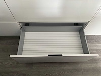 Keuken met apparatuur - afbeelding 4 van  27