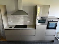Keuken met apparatuur - afbeelding 33 van  39
