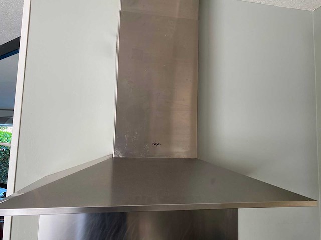Keuken met apparatuur - afbeelding 3 van  26