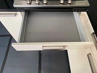 Keuken met apparatuur - afbeelding 14 van  26