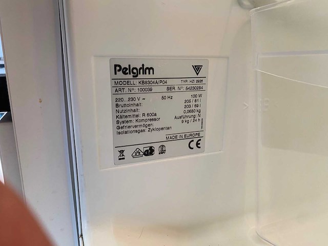 Keuken met apparatuur - afbeelding 22 van  26