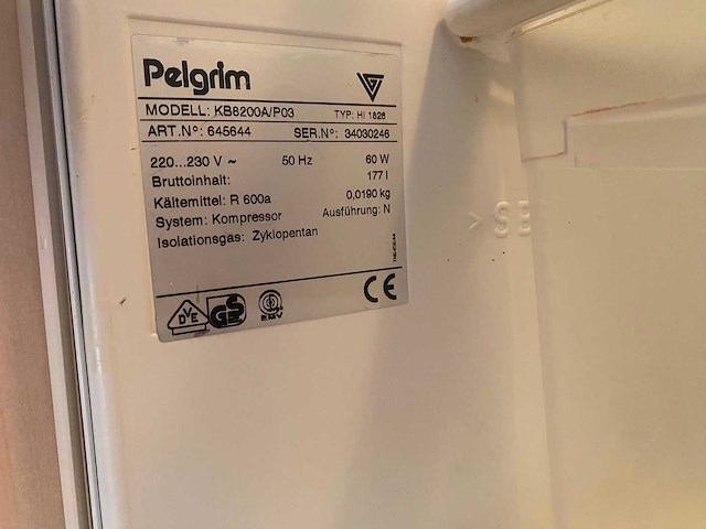 Keuken met apparatuur - afbeelding 17 van  26