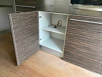 Keuken met apparatuur - afbeelding 33 van  49