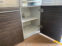 Keuken met apparatuur - afbeelding 39 van  49