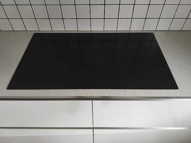 Keuken met apparatuur - afbeelding 4 van  24