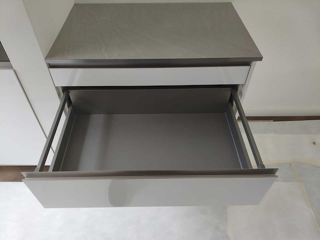 Keuken met apparatuur - afbeelding 5 van  24