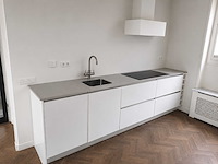 Keuken met apparatuur