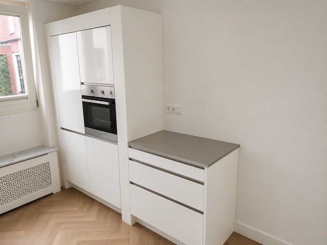 Keuken met apparatuur - afbeelding 12 van  24