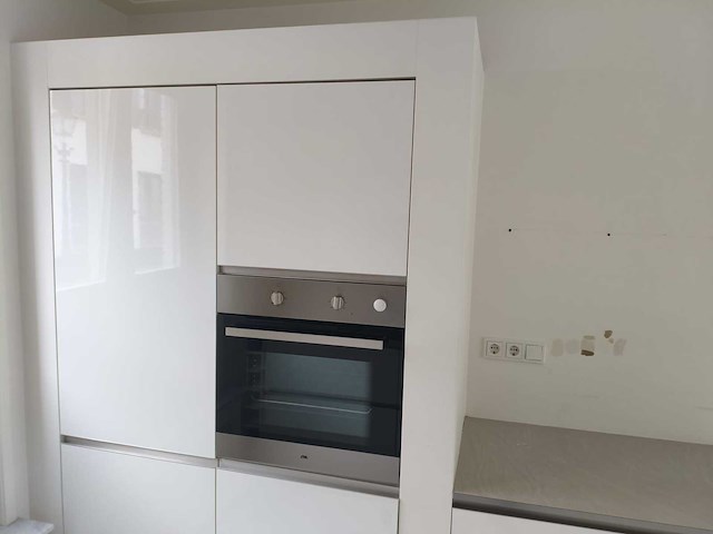 Keuken met apparatuur - afbeelding 19 van  24