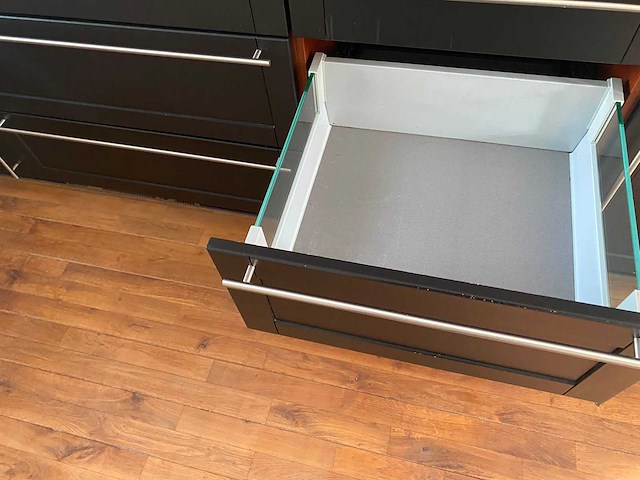 Keuken met apparatuur - afbeelding 10 van  29