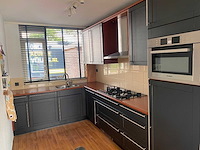 Keuken met apparatuur