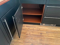 Keuken met apparatuur - afbeelding 26 van  29