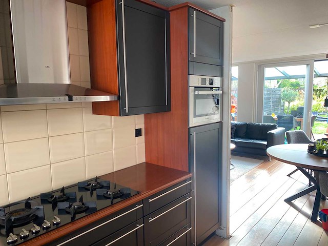 Keuken met apparatuur - afbeelding 27 van  29