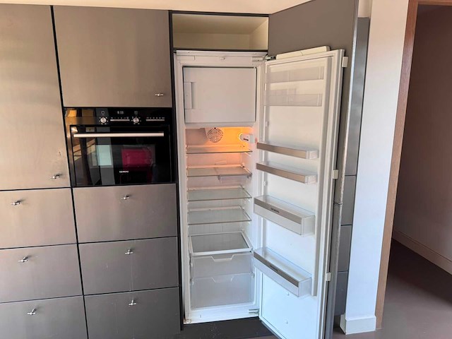 Keuken met apparatuur - afbeelding 8 van  29
