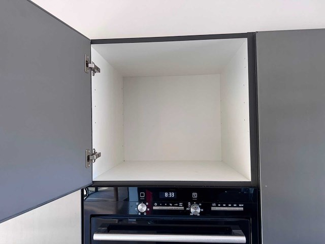 Keuken met apparatuur - afbeelding 9 van  29